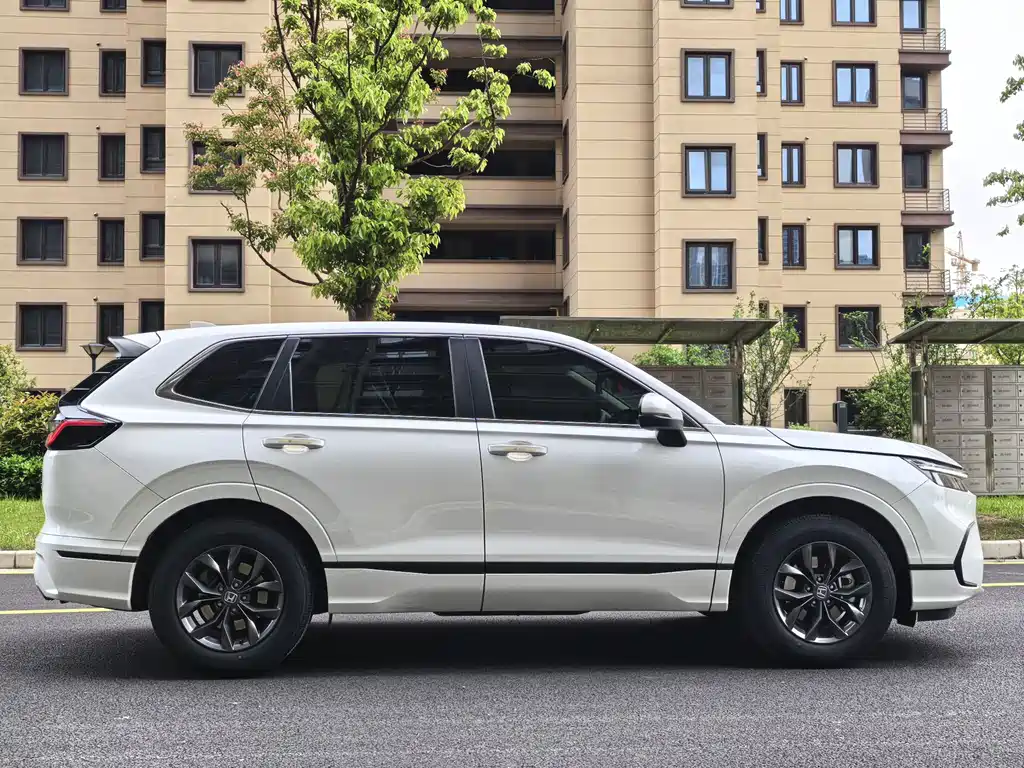 Honda Breeze 2023 240TURBO Elite 5 мест