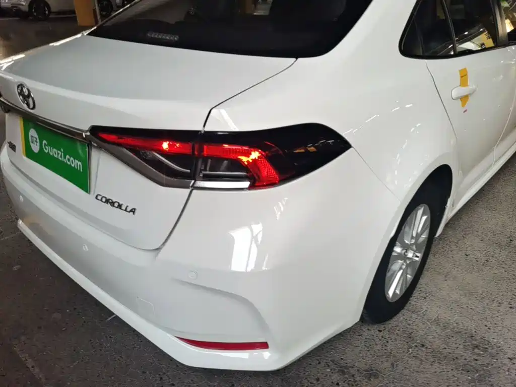 Toyota Corolla — миниатюра 8
