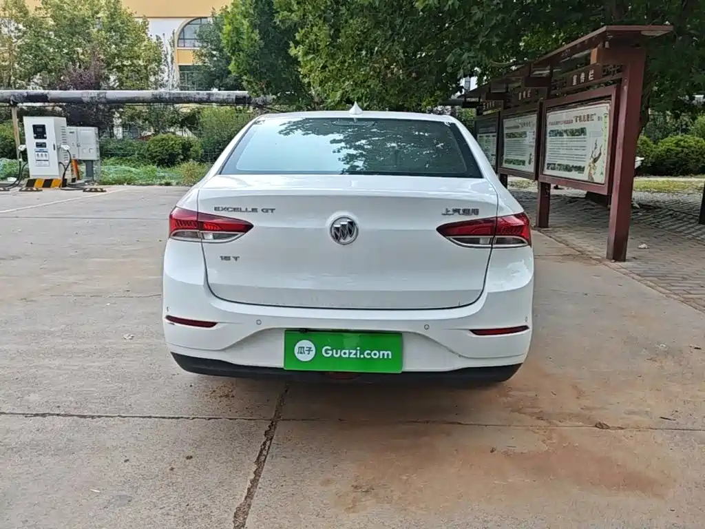 Buick Excelle — миниатюра 6