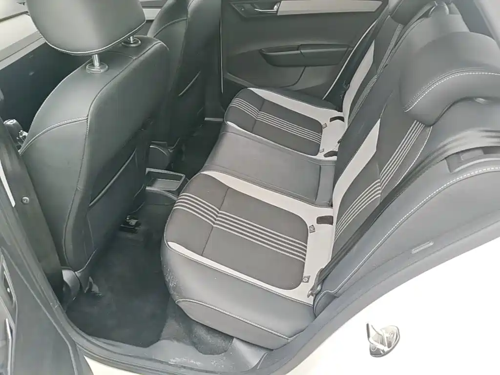 Skoda Fabia — миниатюра 17
