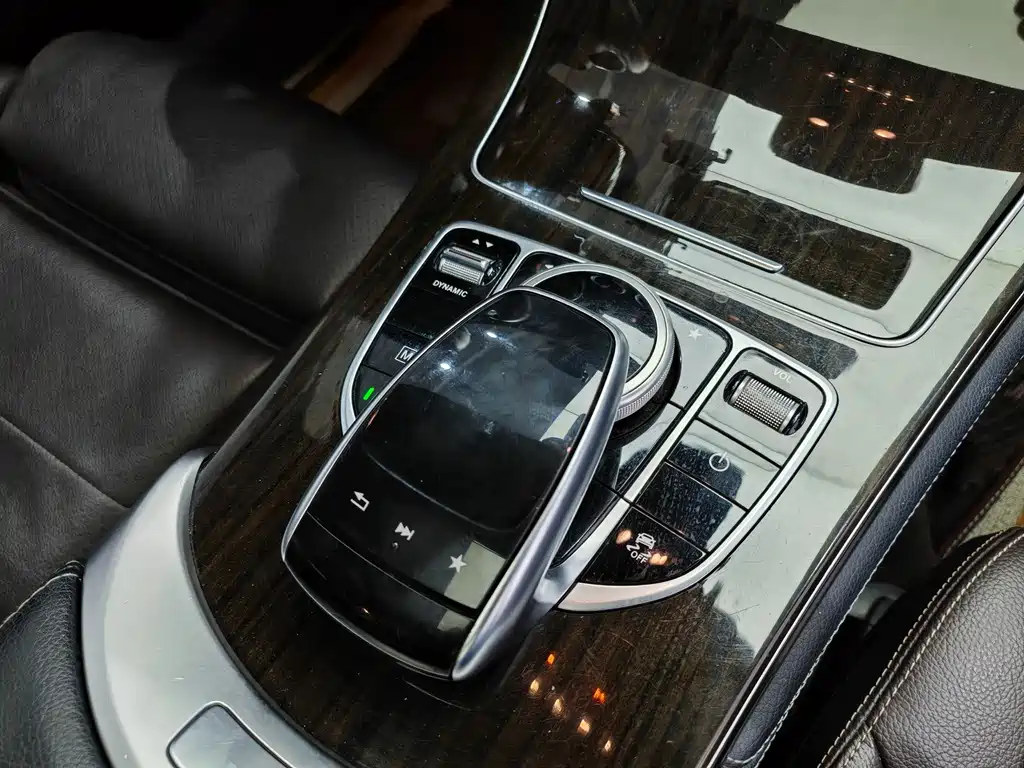 Mercedes-Benz GLC — миниатюра 16