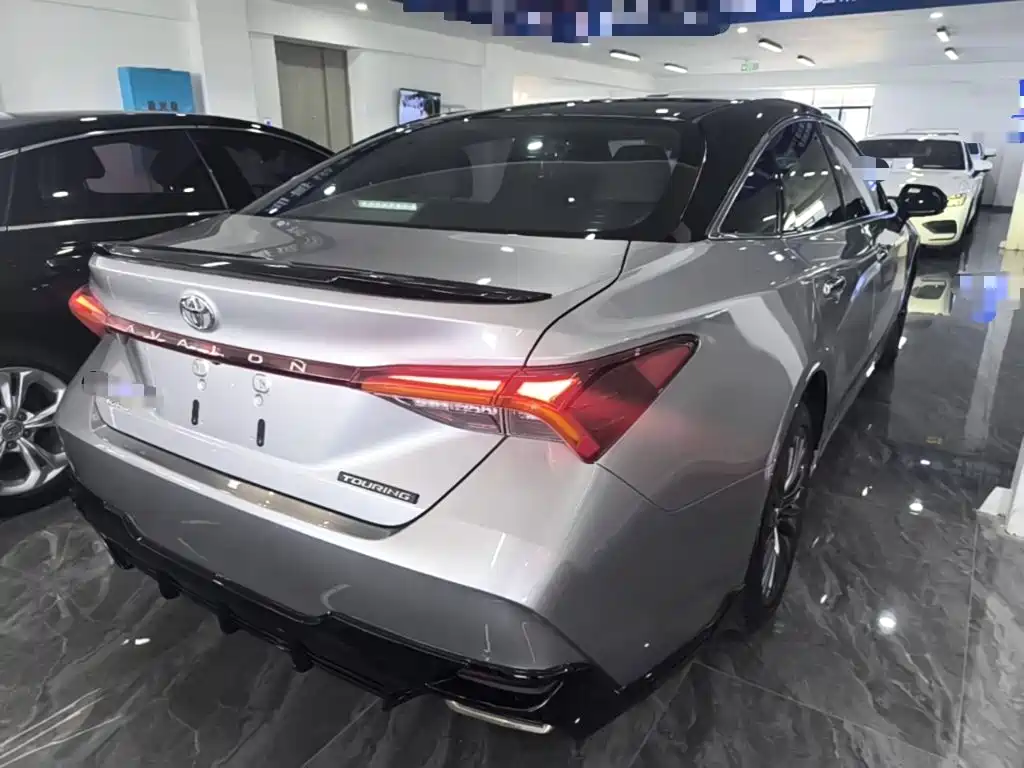 Toyota Avalon — миниатюра 7