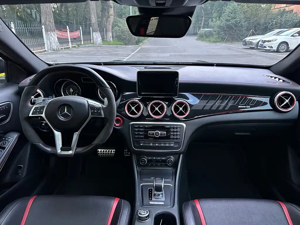 Mercedes-Benz GLA AMG — миниатюра 31