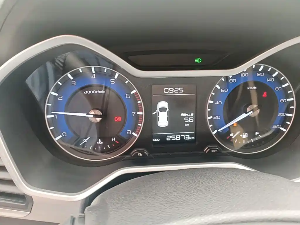 Geely Vision X3 — миниатюра 12