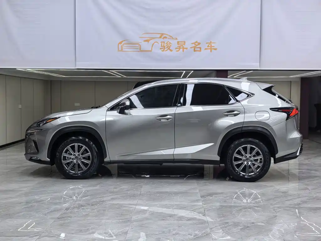 Lexus NX — миниатюра 7