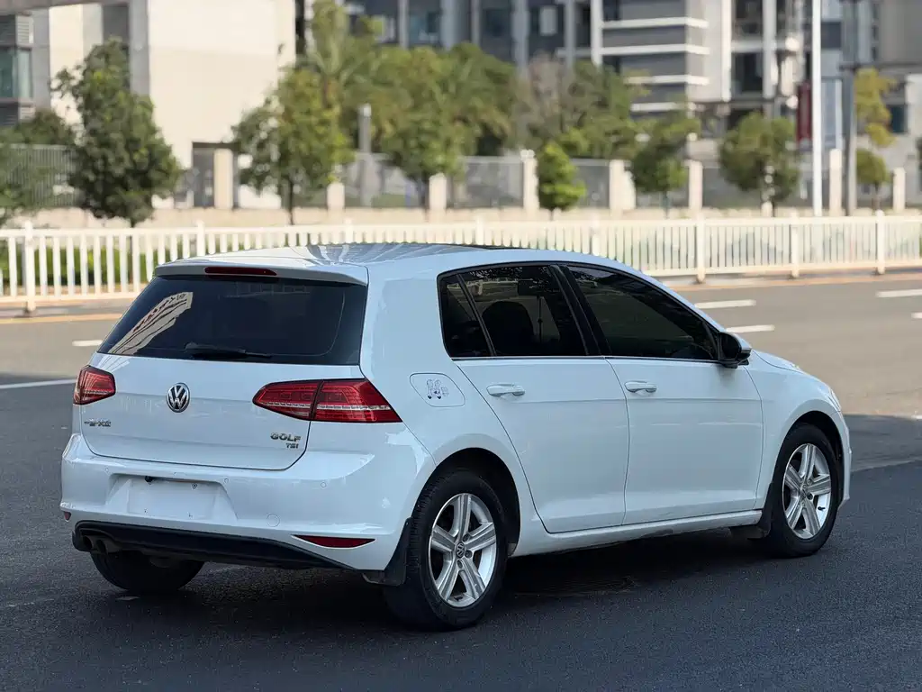 Volkswagen Golf — миниатюра 9