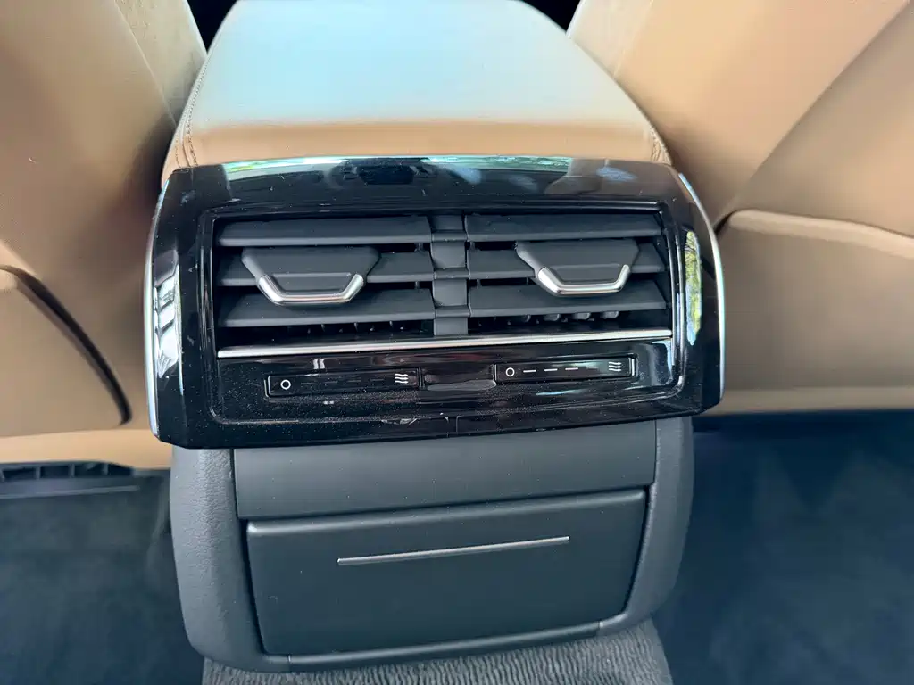 Audi A8 — миниатюра 9