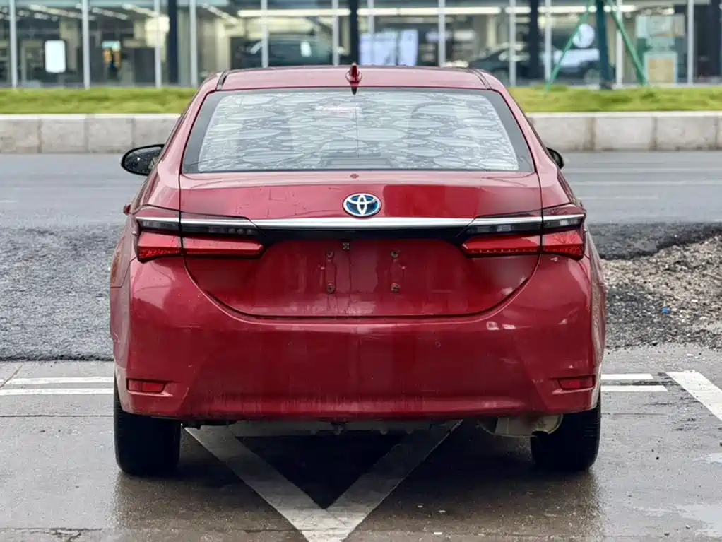 Toyota Corolla — миниатюра 10