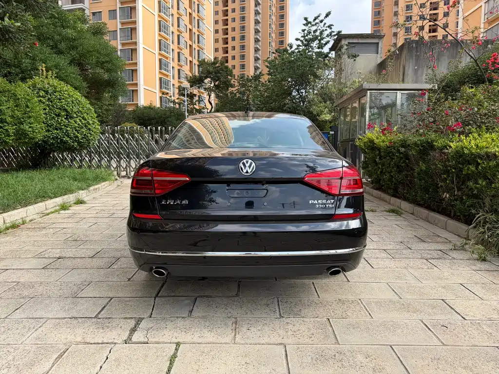 Volkswagen Passat — миниатюра 5