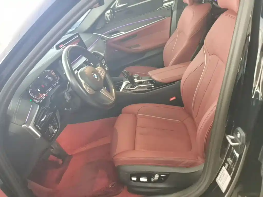 BMW 5 Series — миниатюра 15