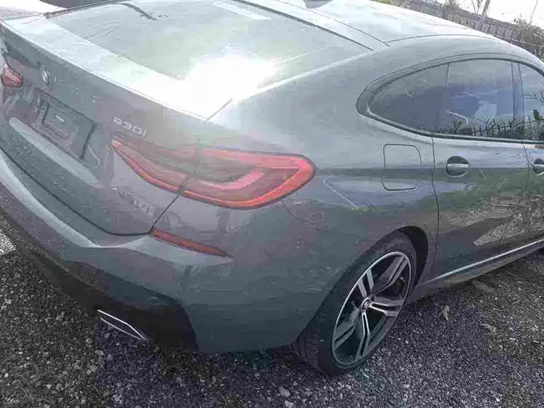 BMW 6 Series GT — миниатюра 6