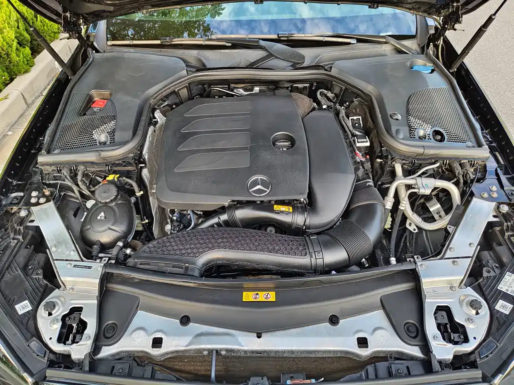 Mercedes-Benz E-Class — миниатюра 34