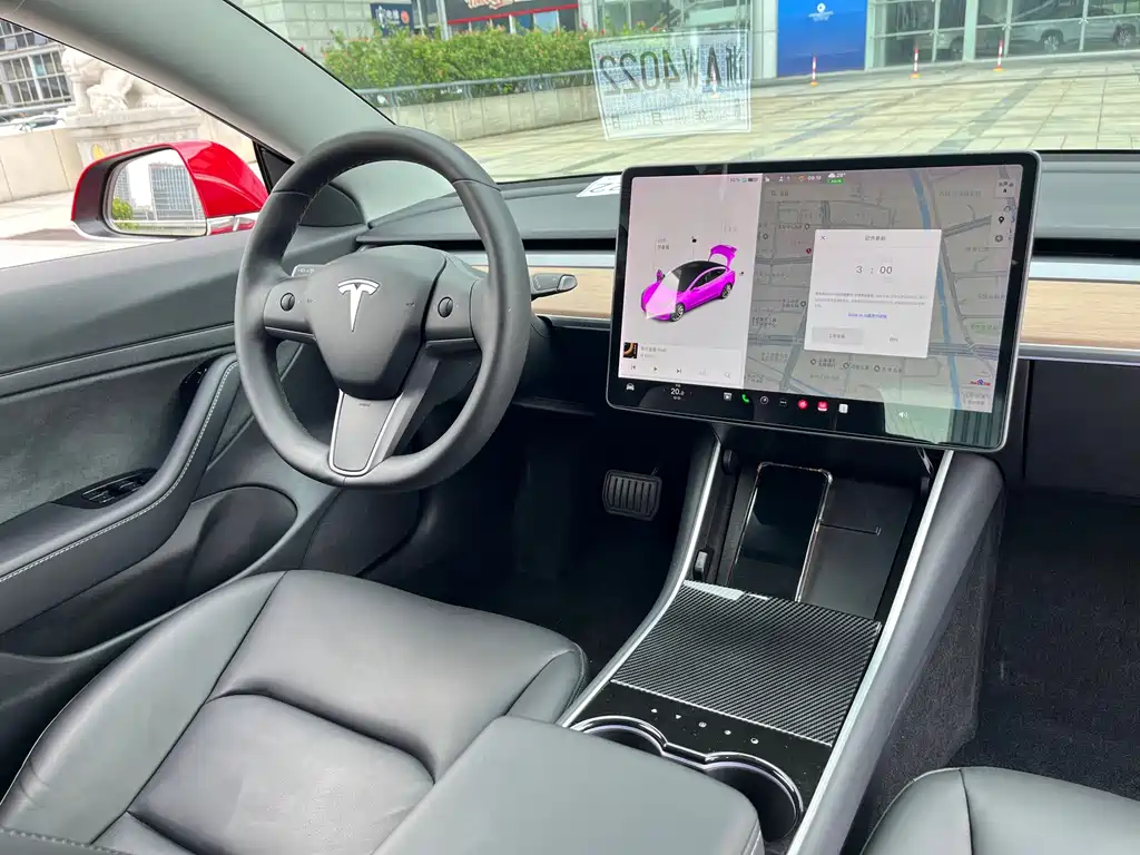 Tesla Model 3 — миниатюра 15