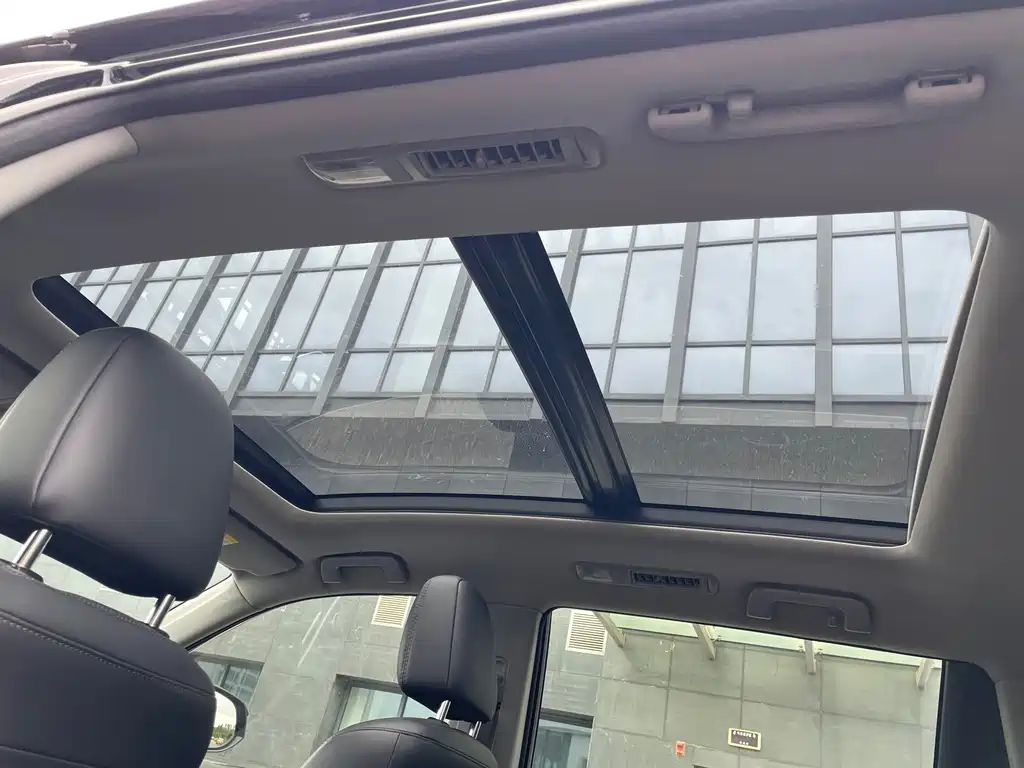 Toyota Highlander — миниатюра 9