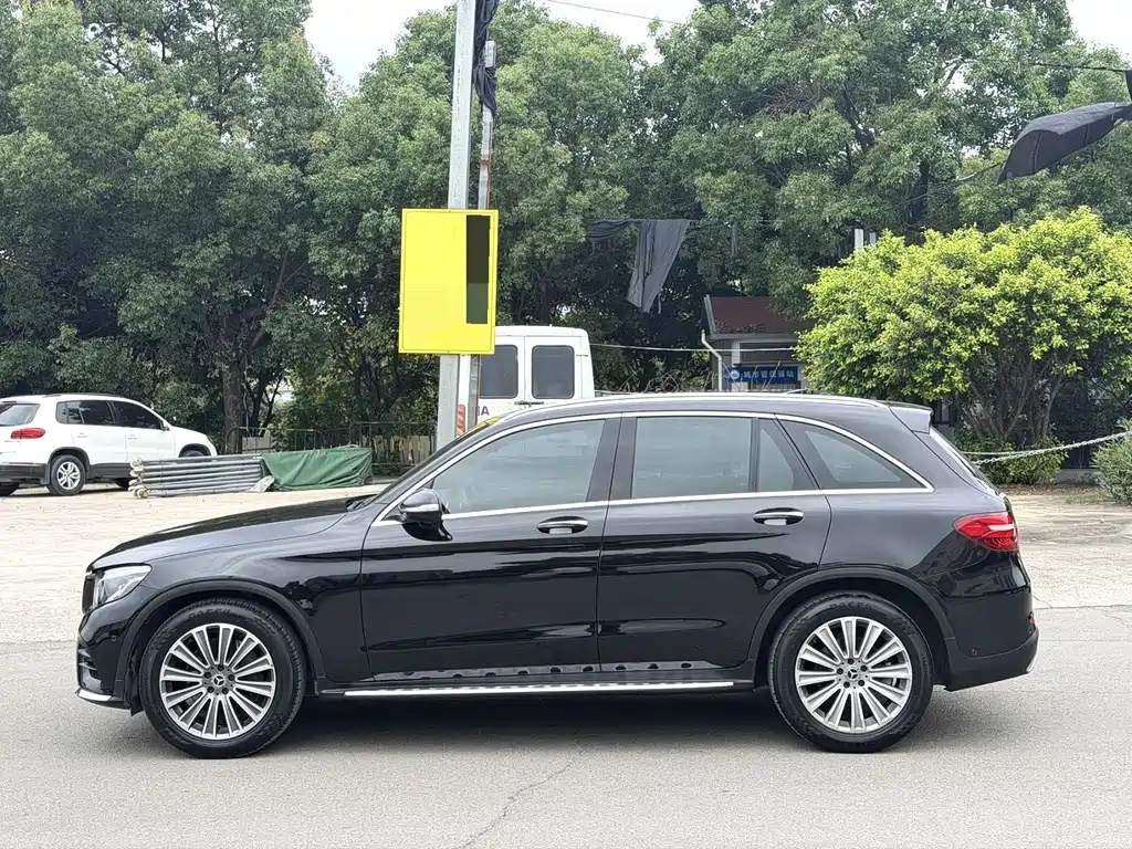 Mercedes-Benz GLC 2017 GLC 260 4MATIC
