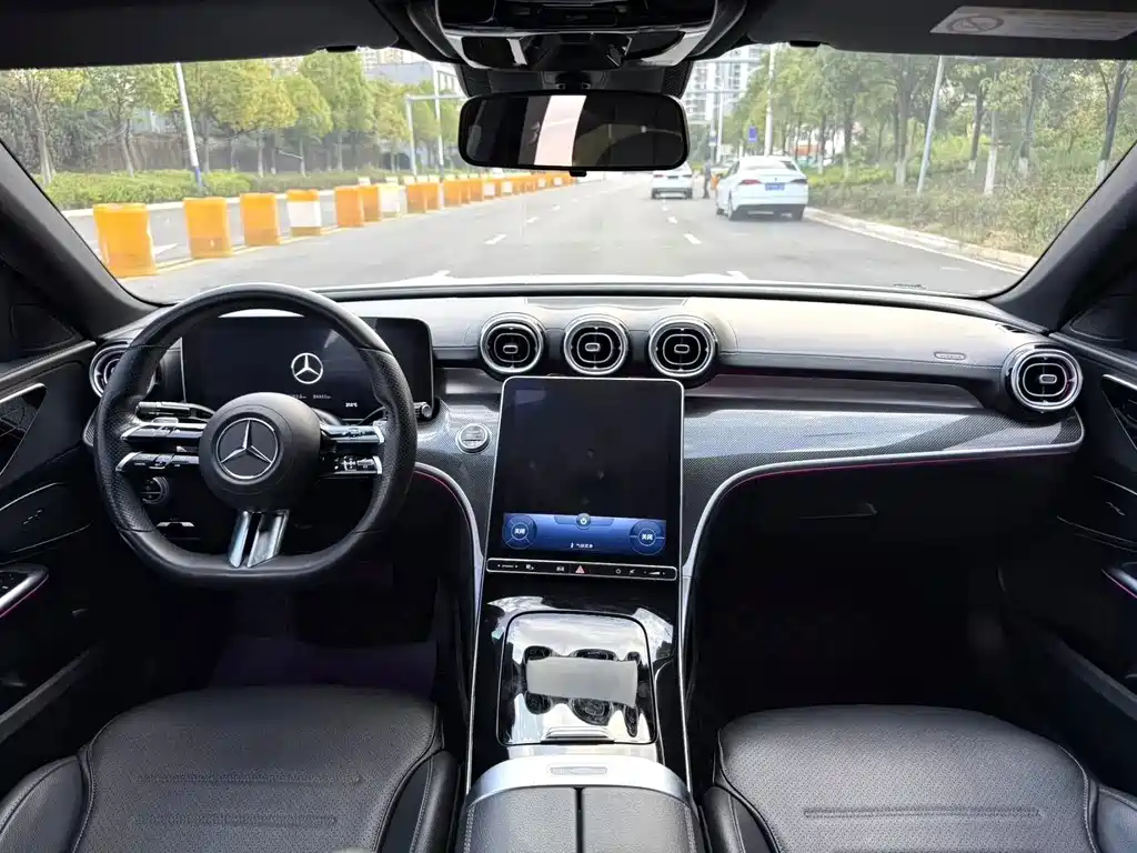 Mercedes-Benz C-Class — миниатюра 4