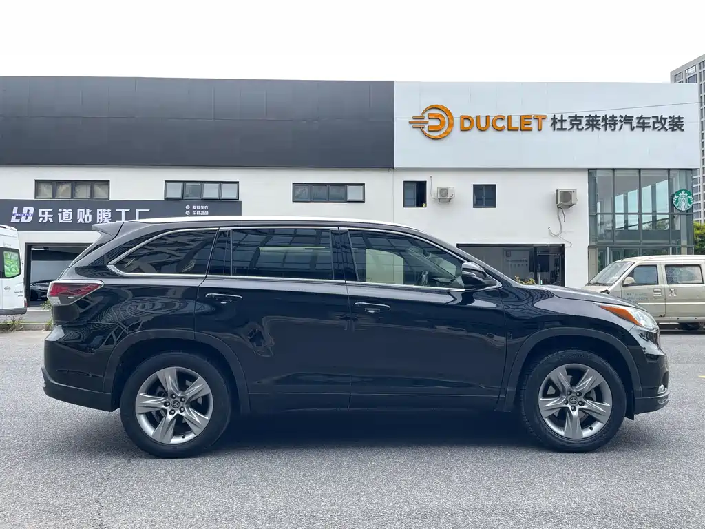 Toyota Highlander — миниатюра 21