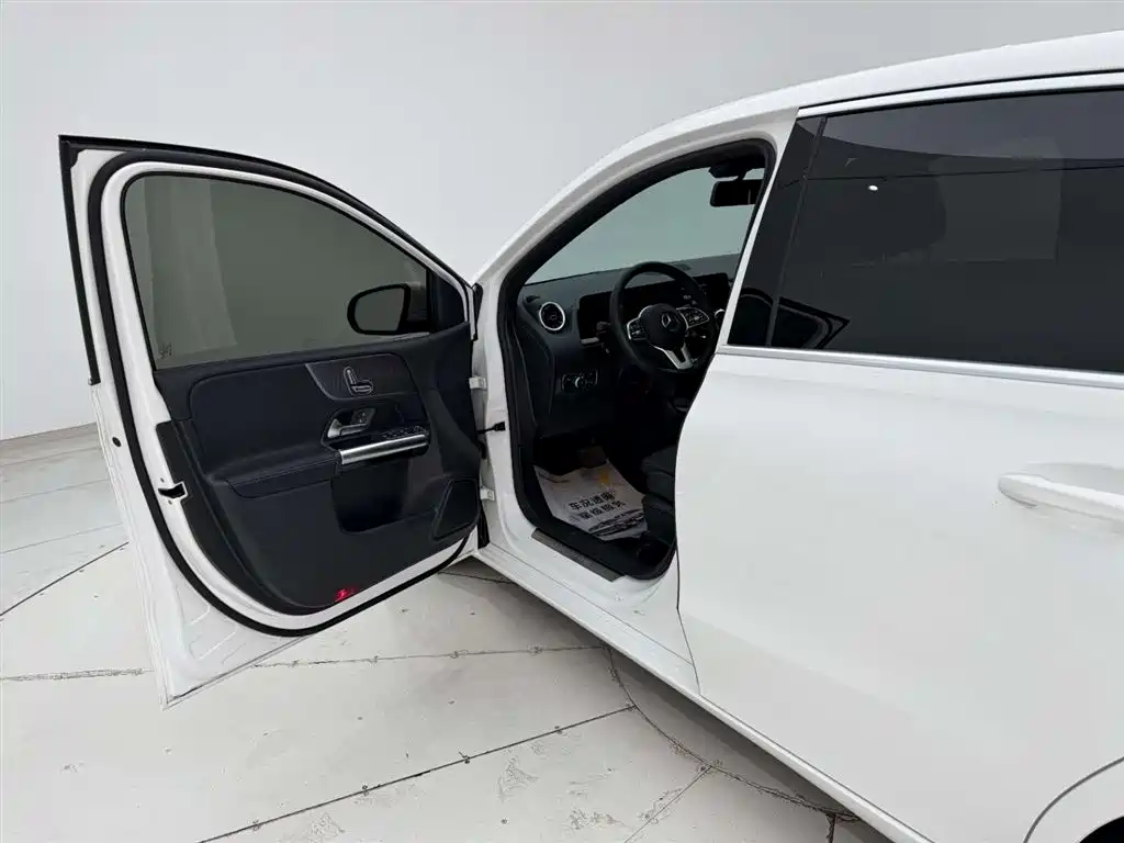 MERCEDES-BENZ B CLASS