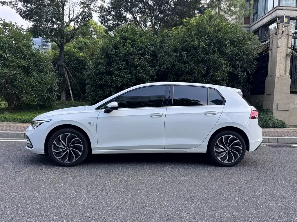 Volkswagen Golf — миниатюра 3