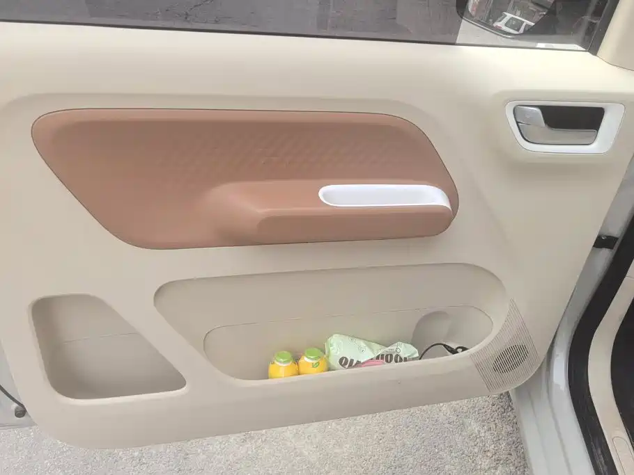 Wuling MINIEV — миниатюра 7