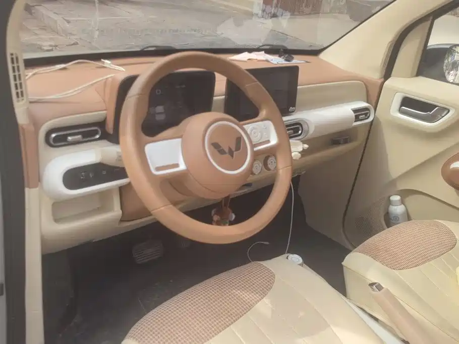Wuling MINIEV — миниатюра 12