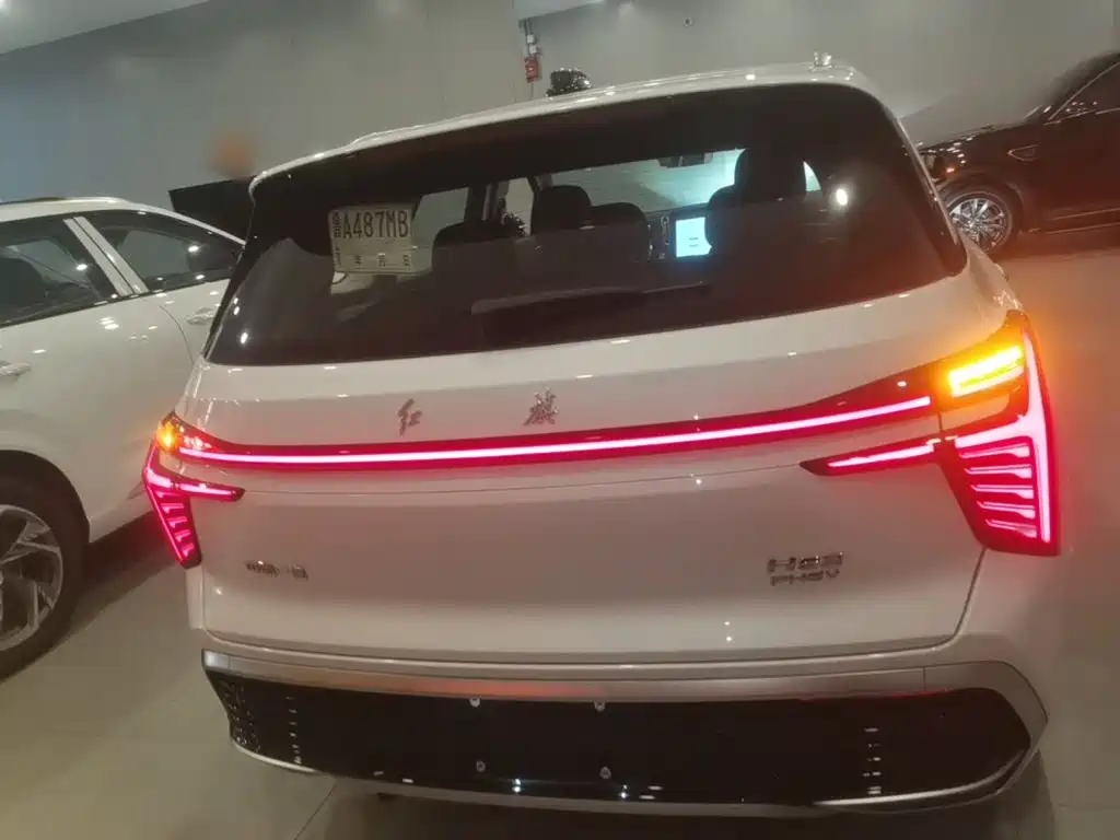 Hongqi Hongqi HS3 PHEV — миниатюра 6