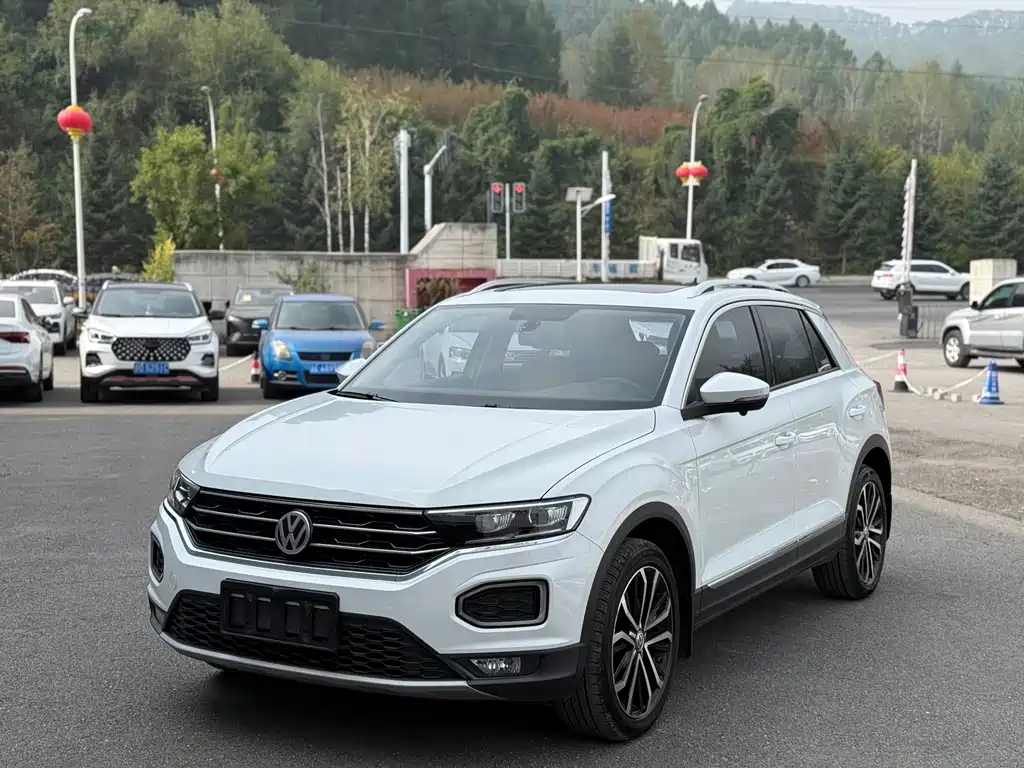 Volkswagen T-Roc — миниатюра 2