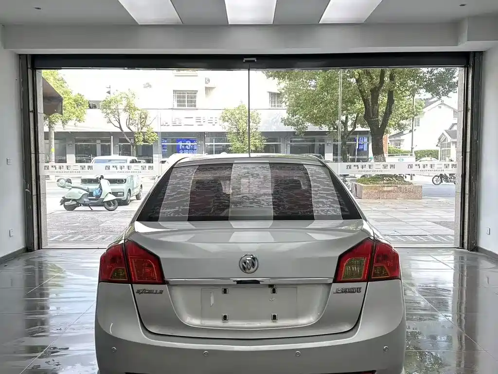 Buick Excelle — миниатюра 8