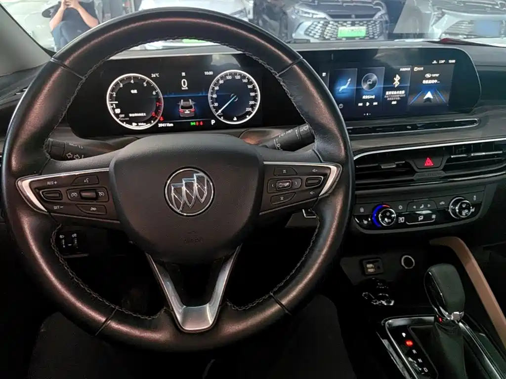 Buick GL6 — миниатюра 10