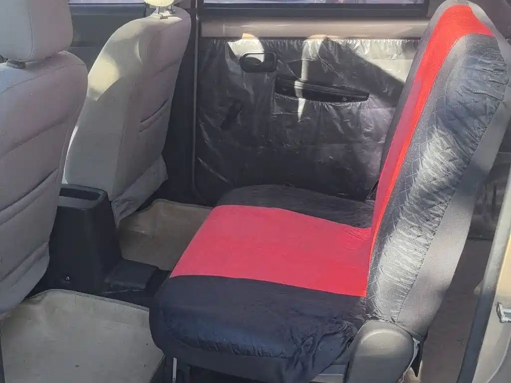 Wuling Hongguang — миниатюра 11