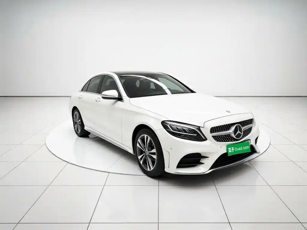 Mercedes-Benz C-Class — миниатюра 3