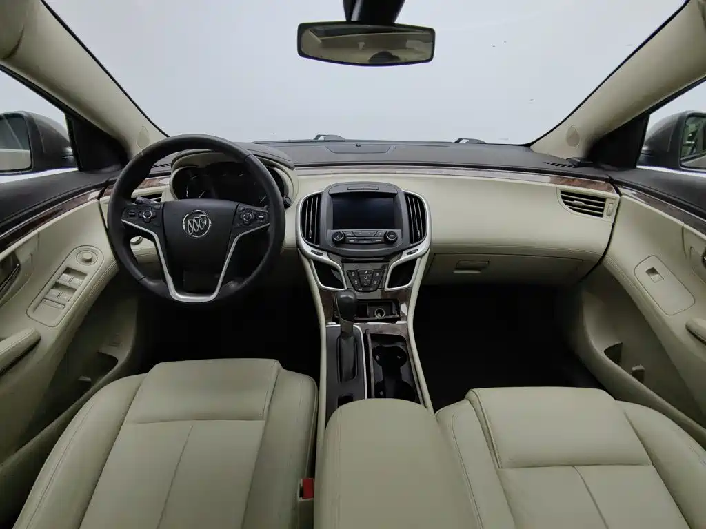 Buick LaCrosse — миниатюра 5