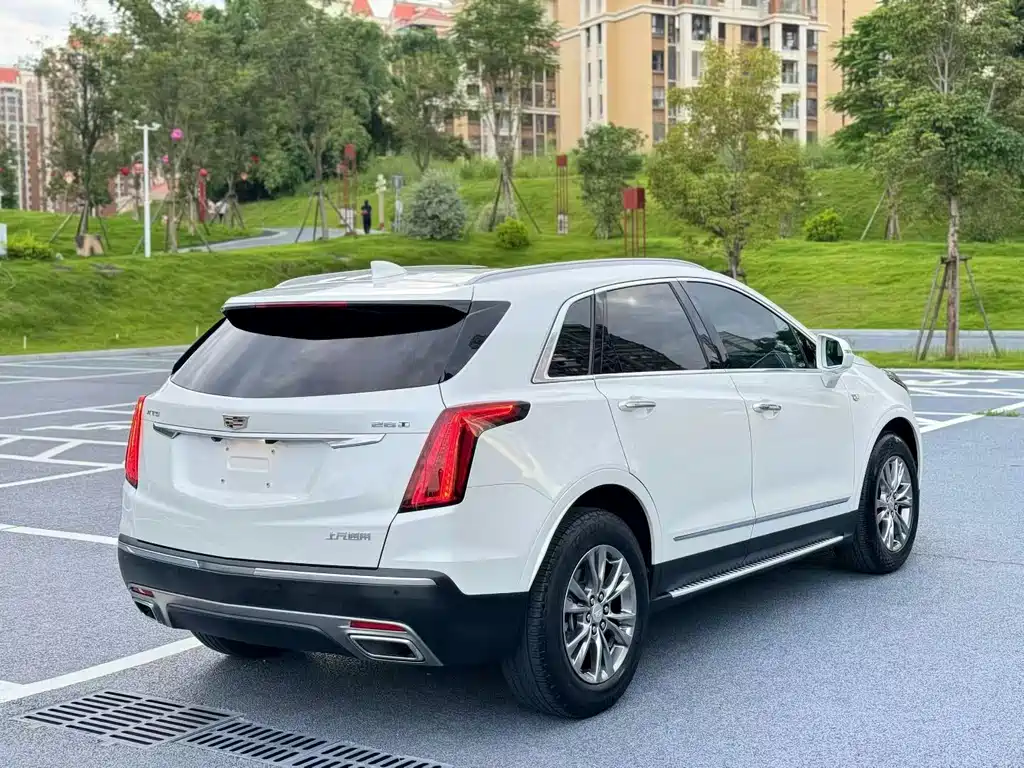 Cadillac XT5 — миниатюра 7
