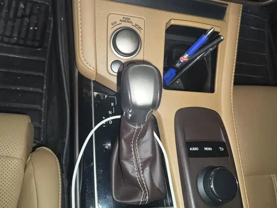 Lexus ES — миниатюра 16
