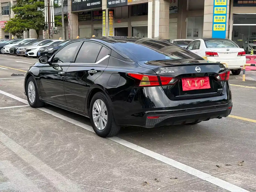 Nissan Teana — миниатюра 9