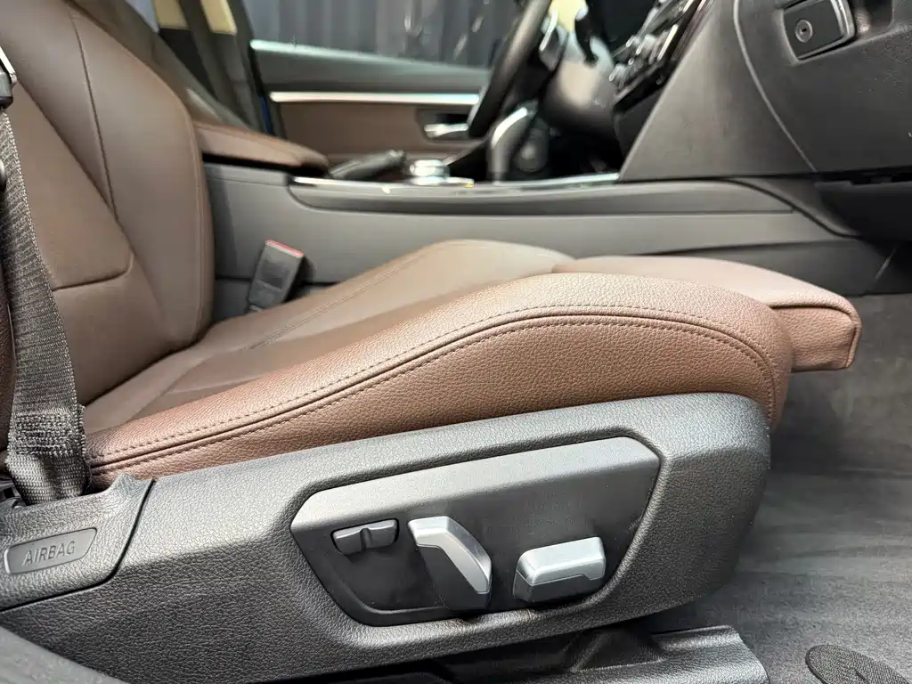 BMW 3 Series — миниатюра 33