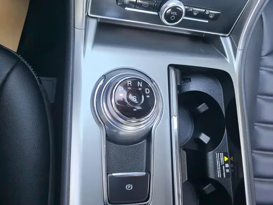 Ford Mondeo — миниатюра 16