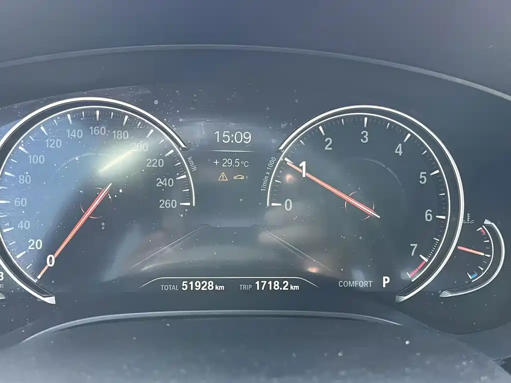 BMW 5 Series (Import) — миниатюра 14
