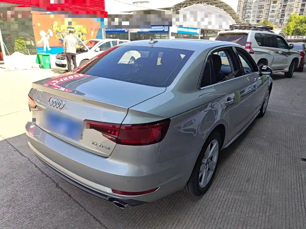 Audi A4L — миниатюра 7