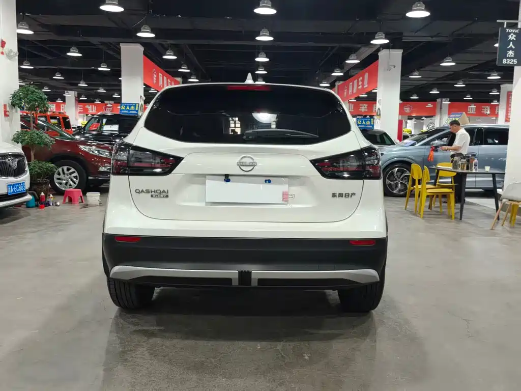 Nissan Qashqai — миниатюра 7