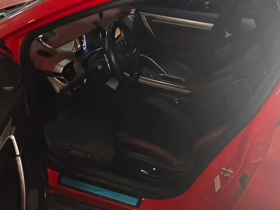 Geely Binyue — миниатюра 9