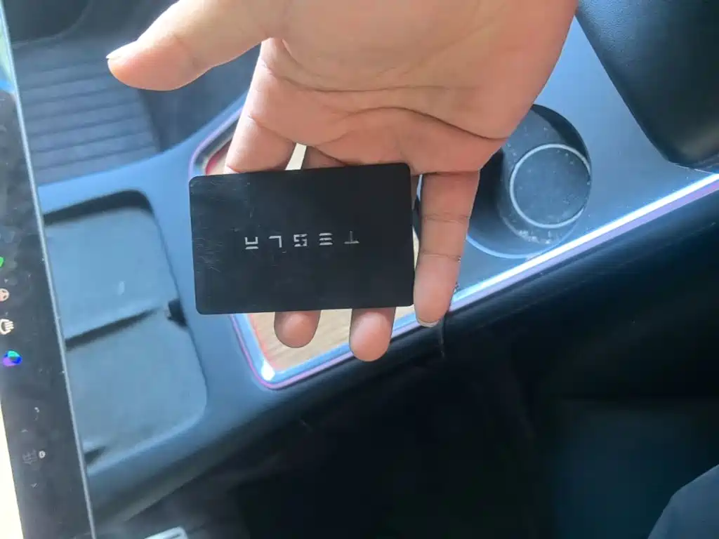 Tesla Model 3 — миниатюра 9