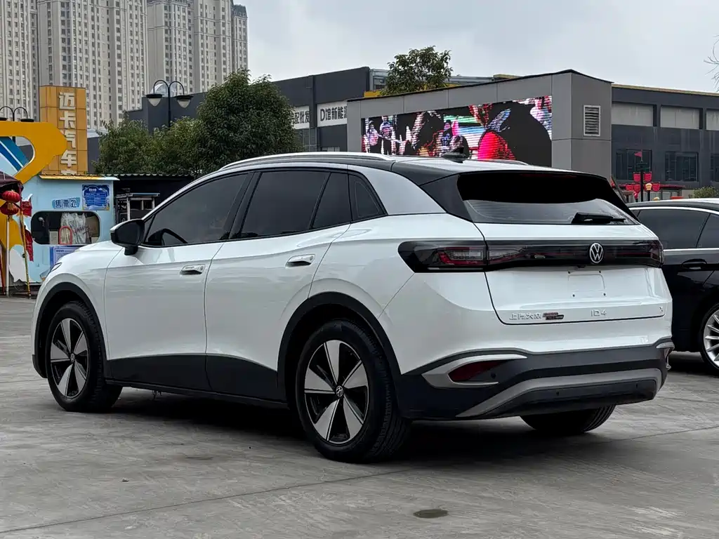 VOLKSWAGEN ID.4 X