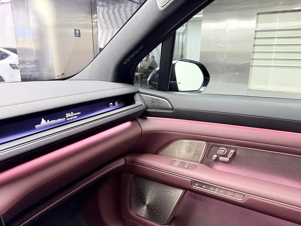 NIO ES8 2026 мест Executive Luxury