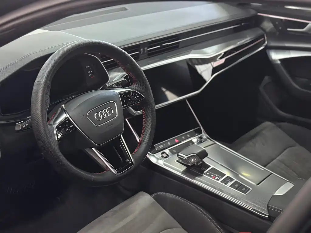 Audi A6L 2020 55 TFSI e quattro