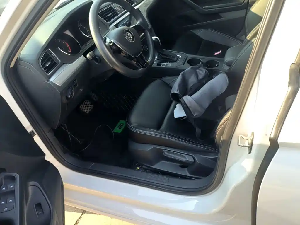 Volkswagen Lamando — миниатюра 15
