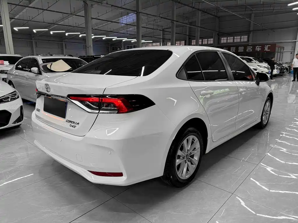 Toyota Corolla — миниатюра 4