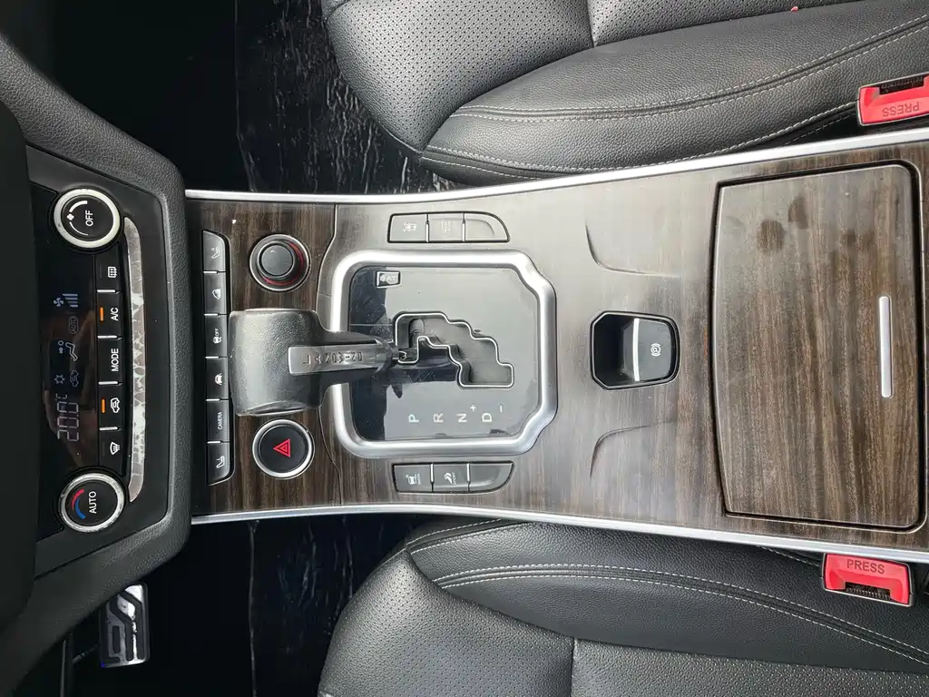 Landwind Landwind X7 — миниатюра 9