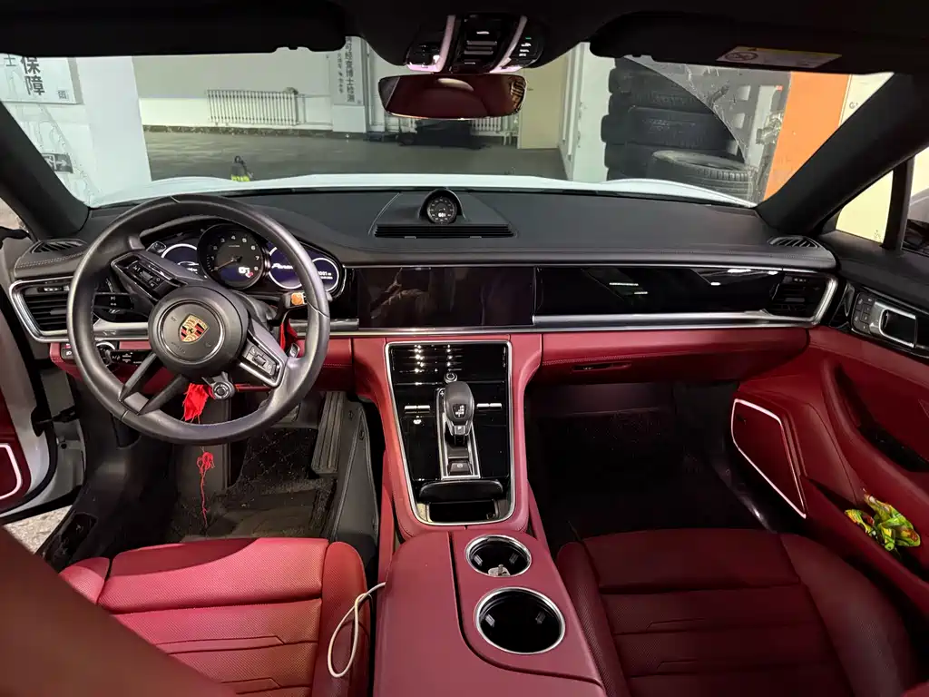 Porsche Panamera — миниатюра 4