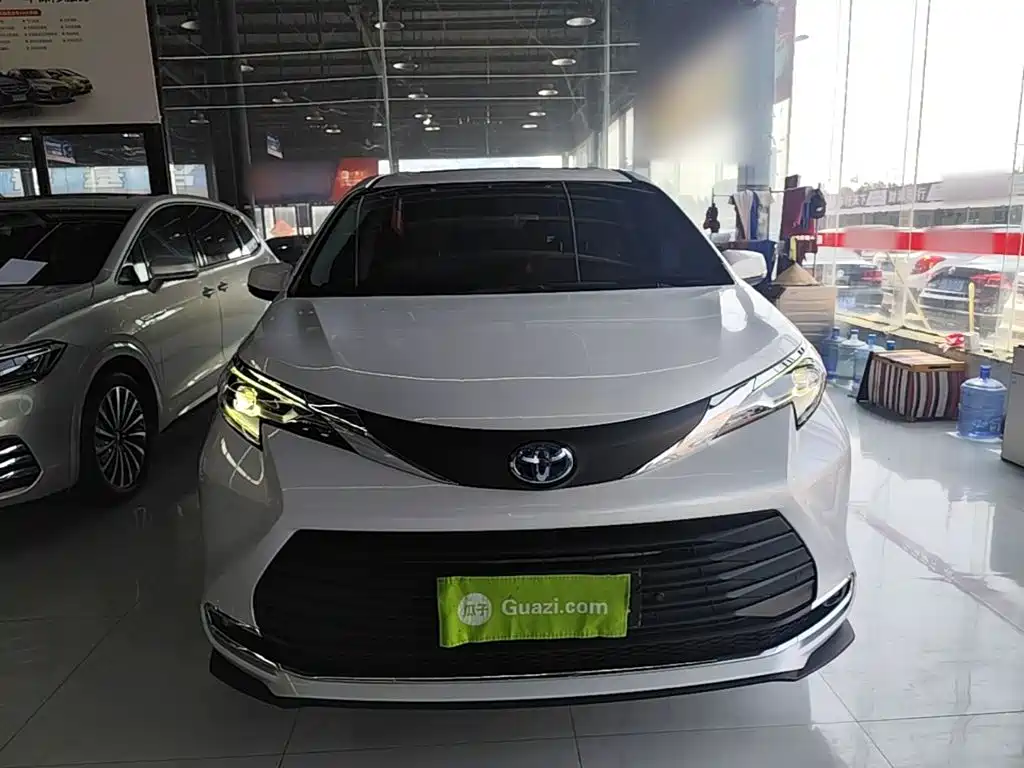 Toyota Sienna 2023 2.5L Comfort